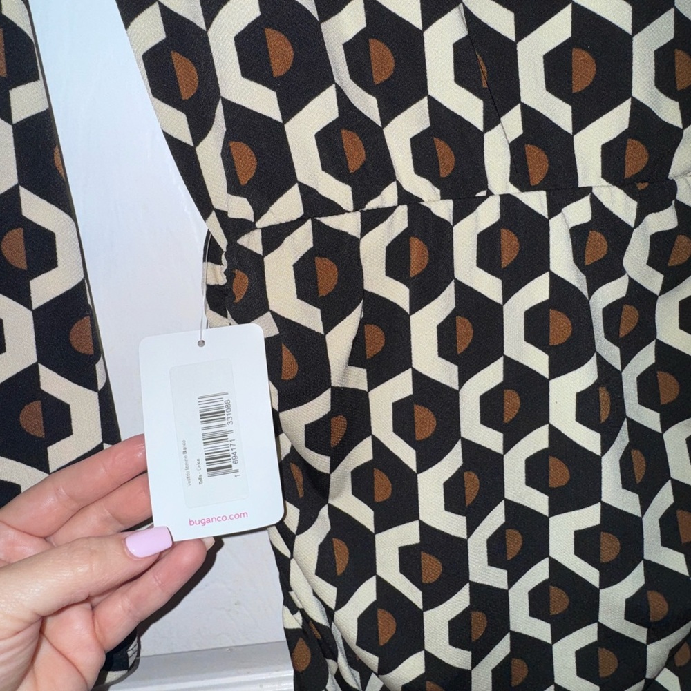 Chic Geometric Print Dress - Picture 5 of 5